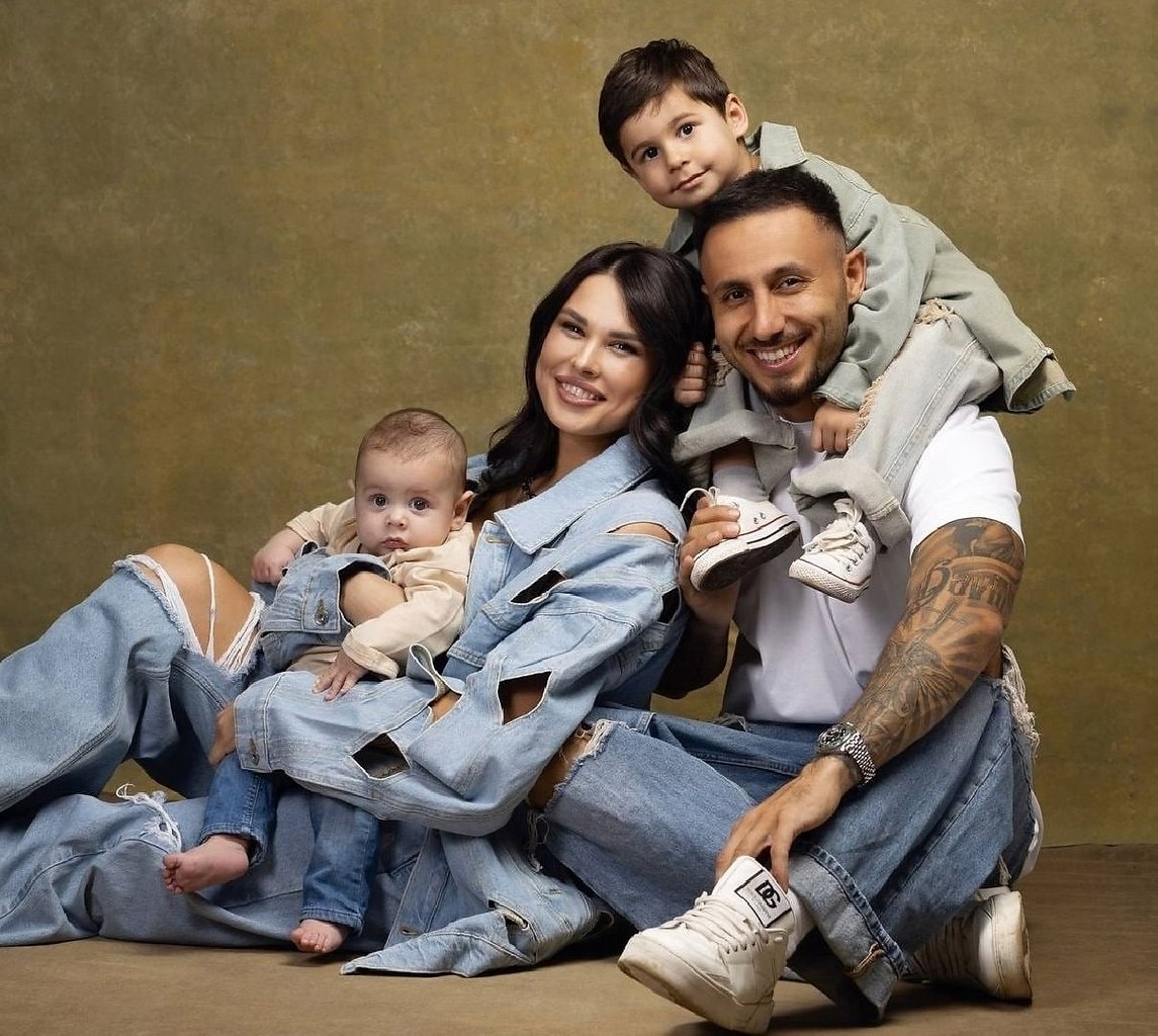 Я всегда считала своего мужа надежным и преданным человеком. Мы вместе уже пять лет, и за это время ... - 2