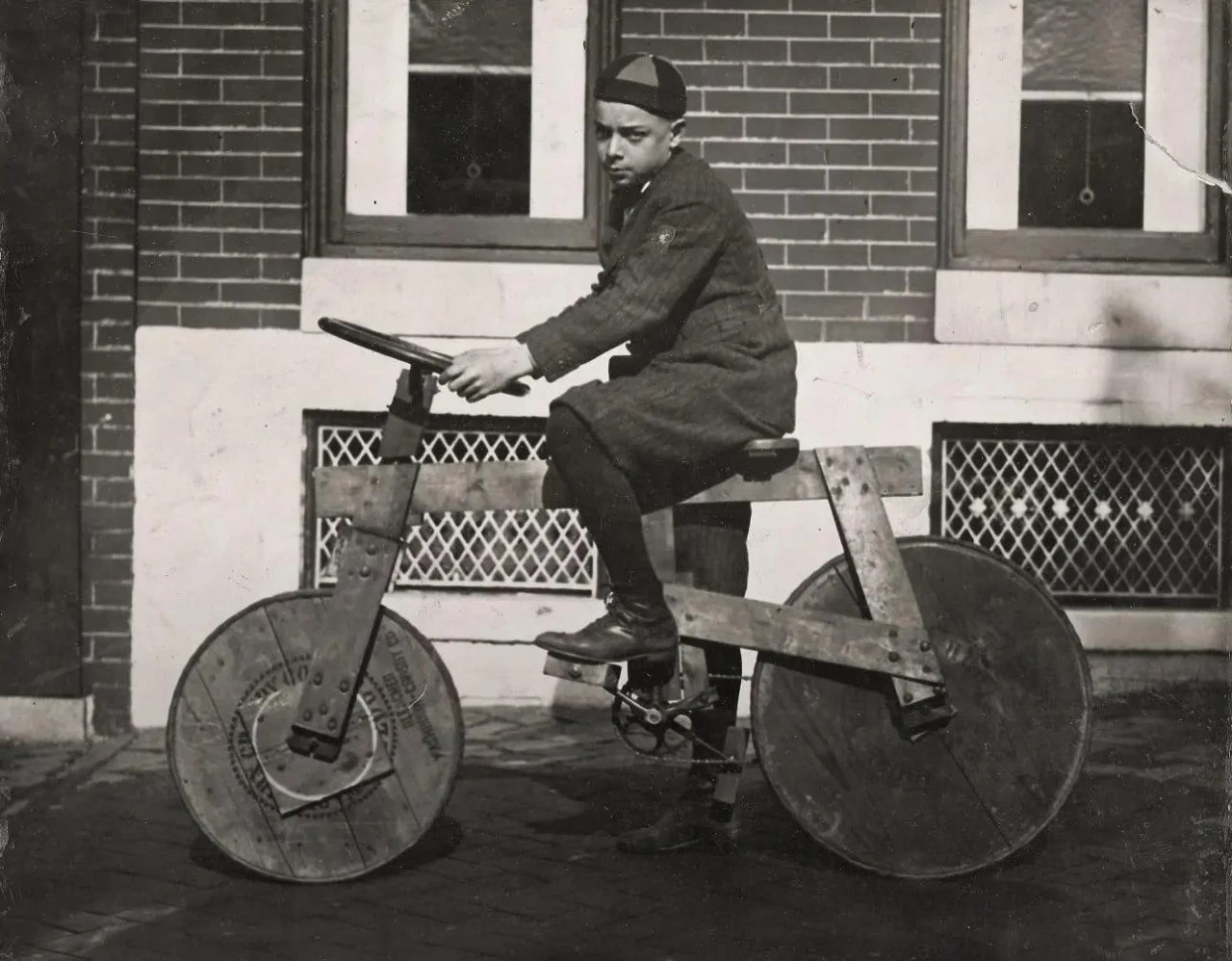 �� ����������� ����������, ��������, ��������, 1920 ���.