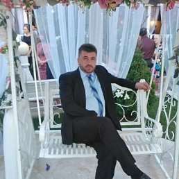 Oleg, 51, 