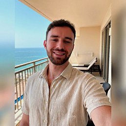 ���������, 37 ���, �����-���������