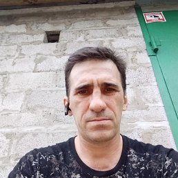 Sergey, 50, 