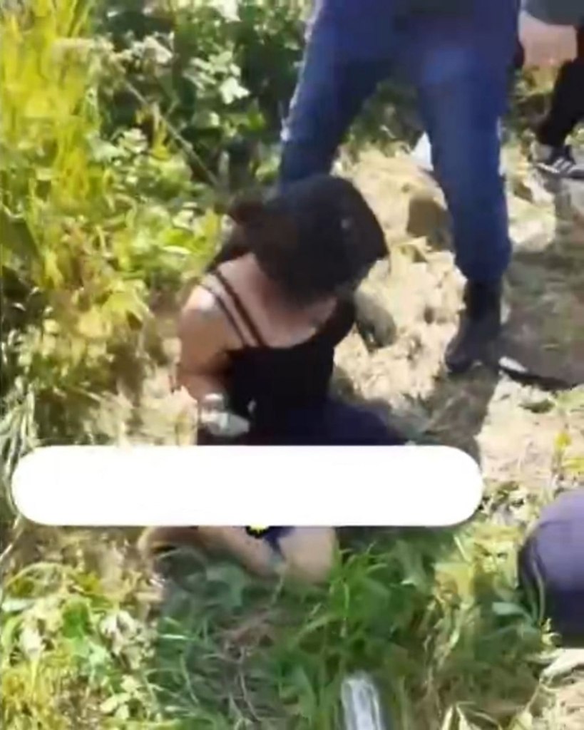В Хабаровске спортики словили закладчицу и надругались над ней.В Хабаровске на прошлой недели ...