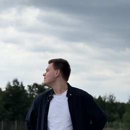 Vlad, 21 , 