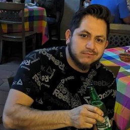 Julio César, 32, 