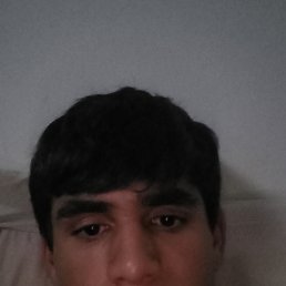 Carlos, 17, 