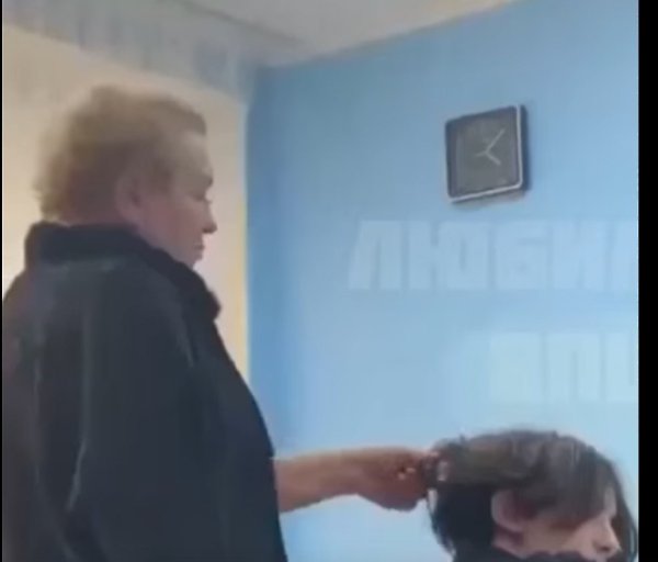 Учительница создает угрозу для учеников: родители требуют её увольнения. Неприемлемое поведение ... - 2