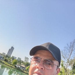 Alo, 33, 