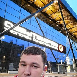 Asadbek, 33, 