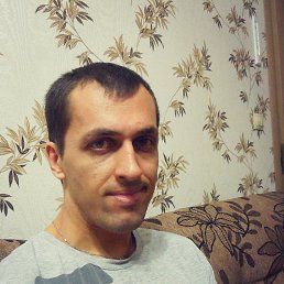 roman, 37, 