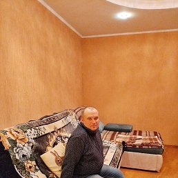 ������, ����, 42 ����