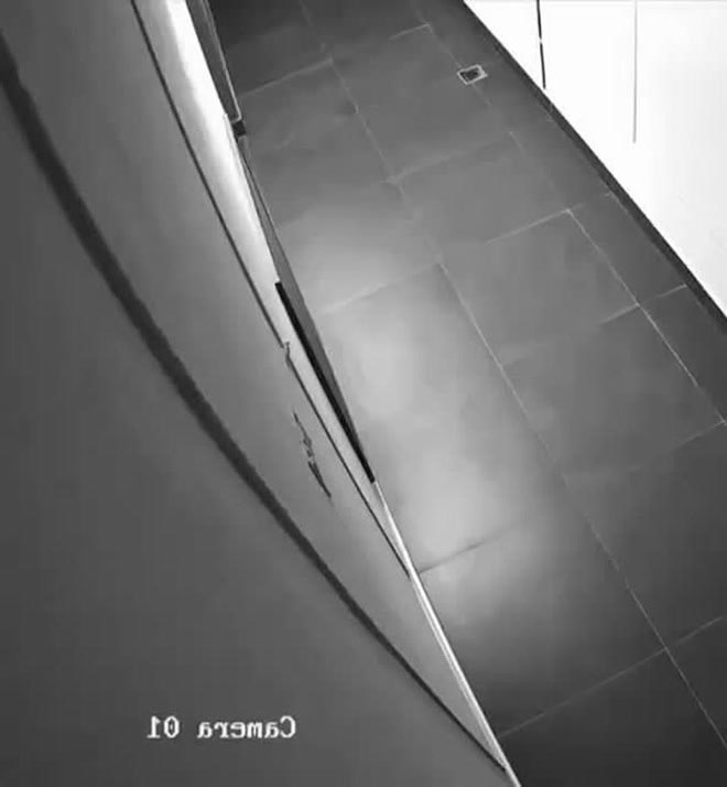 Курьеры начали воровать заказы по хитрой схеме, а доказать это почти невозможно. Всё просто: ...