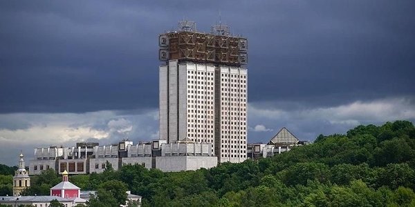 В Москве вновь ожидается кратковременный дождь, местами гроза и град. При этом в городе будет тепло. ...