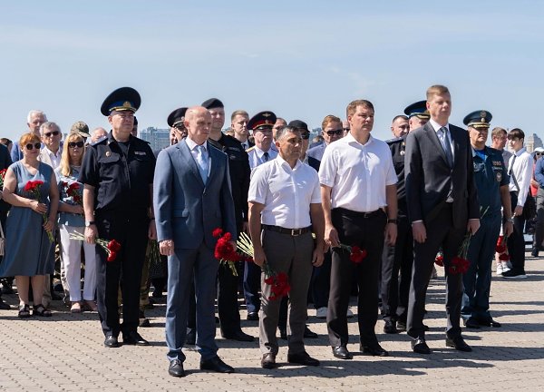 Сегодня была война. Страшная. Безжалостная. Смертельная. Война на уничтожение. Во все времена с ... - 3