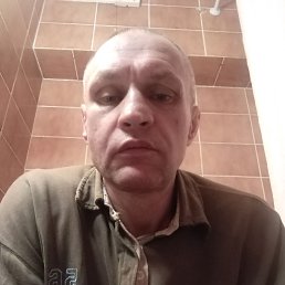 Sergei, 44, 