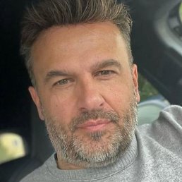 ����, �����������, 44 ����