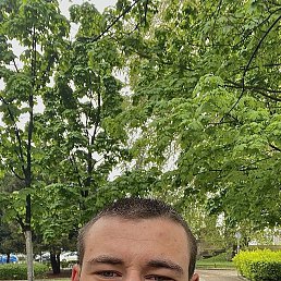 Alex, 29, 