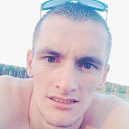 Alex, 29, 