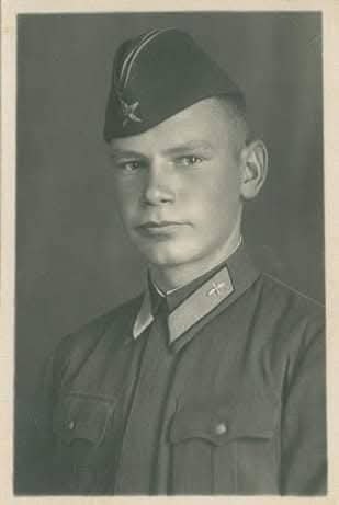 :) 26 мая 1942 года погиб в бою вместе со своим сыном Федор Яковлевич Костенко — советский ... - 2