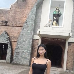 Ana, 22, 