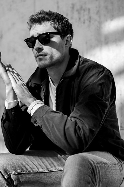    ,     ... , -,    , ...