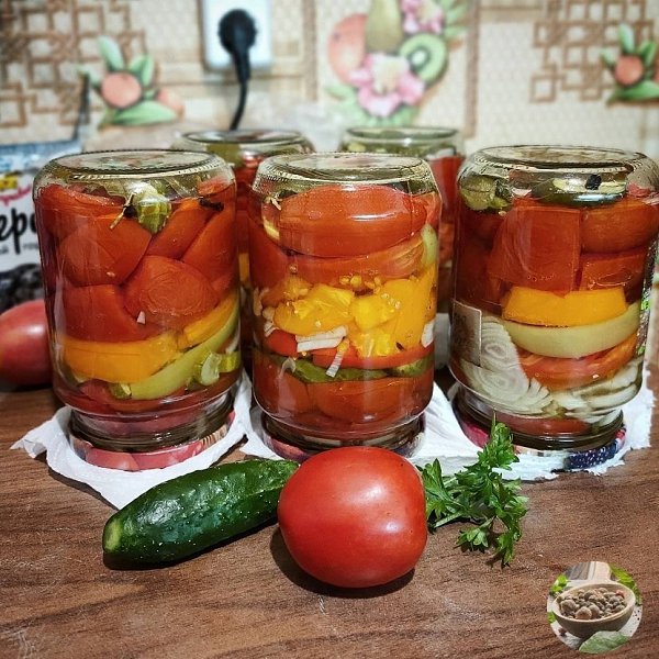Помидоры в желе. Нашла простой и быстрый способ приготовления любимой заготовки. Теперь желатин не ...