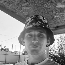 Dmitrii, 26, 