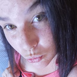 Sarah, 24, 