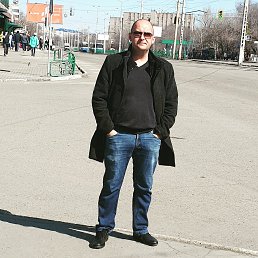 Viktor, 42, -