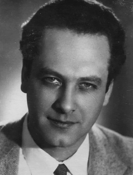 Вадим Медведев.«Красота как проклятье»Аристократическая внешность, харизма и талант принесли Вадиму ...
