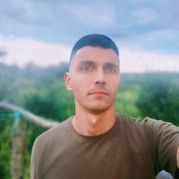 Viq, 33, 