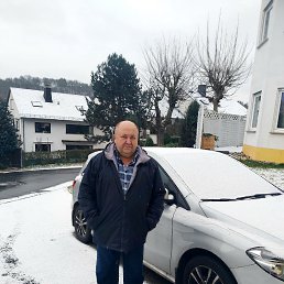 Jurij, 65, 