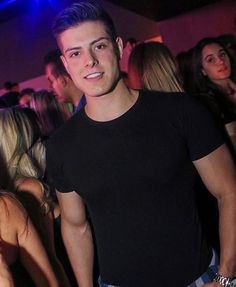 ���� �����, ���������, 32 ���� - ��������� 6 ������ 2025