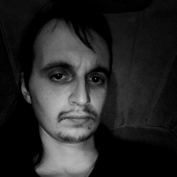 Wiktor, 32, 