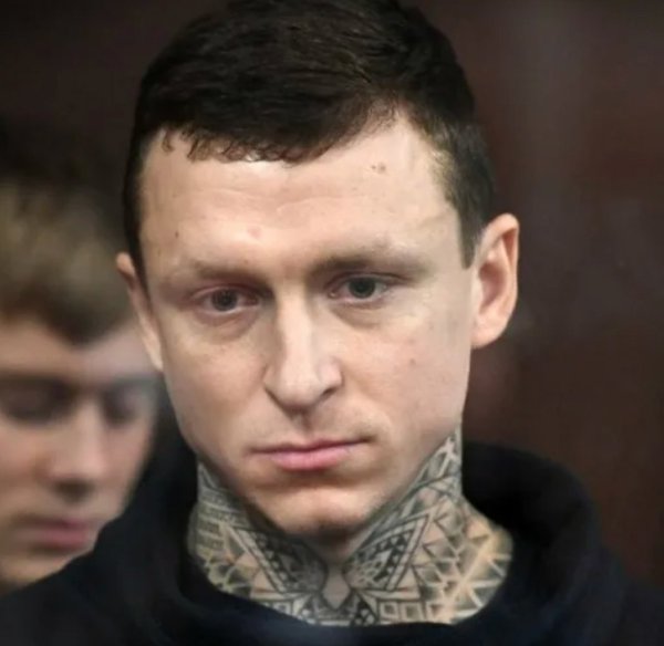 Павел Мамаев, известный спортсмен, подал в суд на свою бывшую супругу Алану с требованием вернуть 10 ...