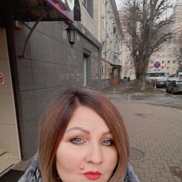 Natali, 47, 