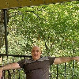Elxan, 47, 