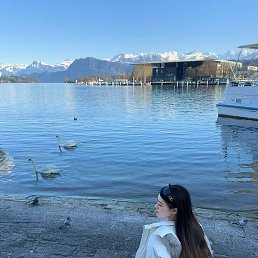 Selina, , 28 