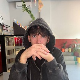 Alexboy, 19, 