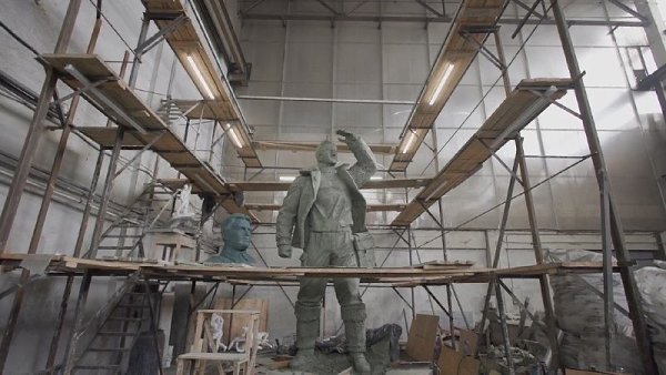 На Ходынском поле в Москве будет установлен 4-метровый памятник знаменитому летчику-испытателю ... - 2