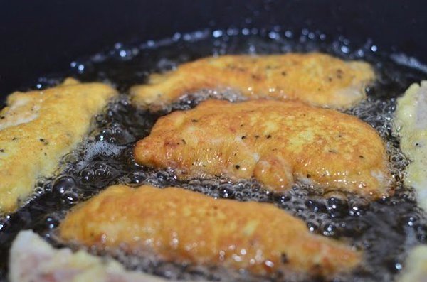 КУРИНОЕ ФИЛЕ В КЛЯРЕ .ИНГРЕДИЕНТЫ: 500 гр куриного филе, соль, перец по вкусу, растительное масло ... - 6