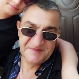 Roma Karapetyan, , 54 