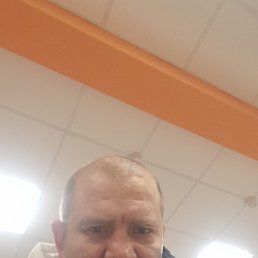 ������, ������, 44 ����