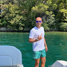 ������, ������, 37 ���