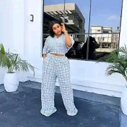 Sarah, 29 ���, �����������