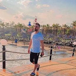 Cneyt, ������, 40 ���