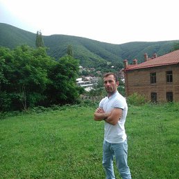 Seymur, 37, 