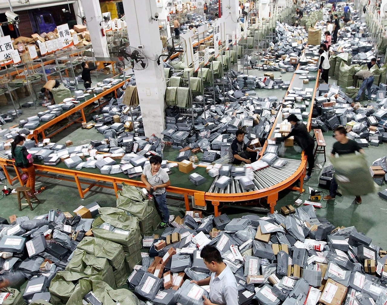 На Aliexpress часто списывают товар или просто продают по себестоимости.Это делается из-за санкций ...