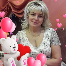 Elena, 58, 