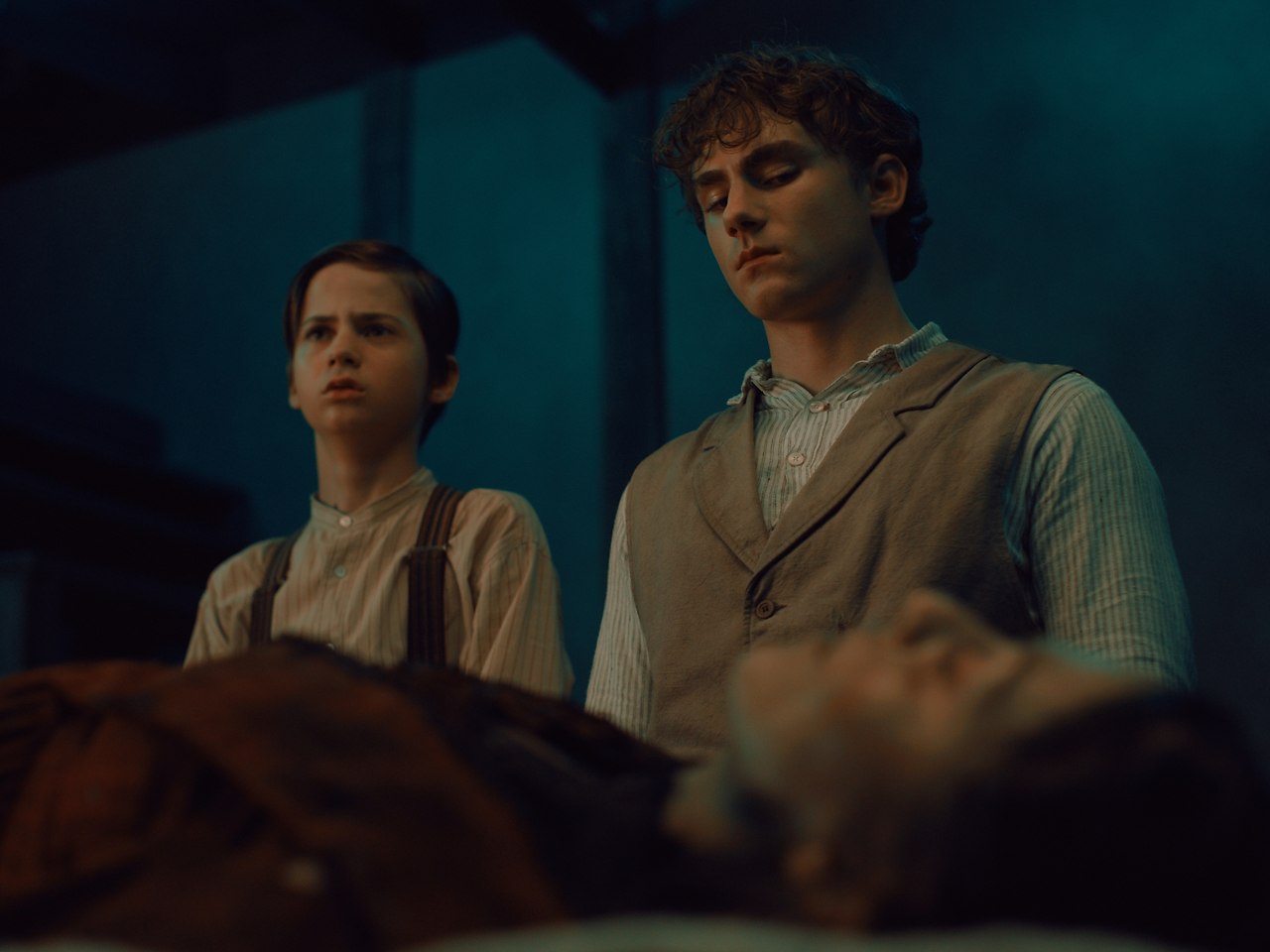 18+   .     -    20 . ... - 5