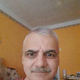 Gabor, 53, 